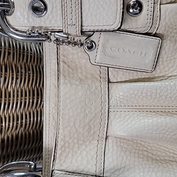 Coach Soho Collection Satchel Light Beige Pebble Leather Shoulder Tote Bag Bin6 - Picture 4 of 16